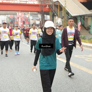 Runner Photo 4711202