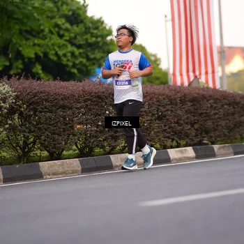 Runner Photo 4711253
