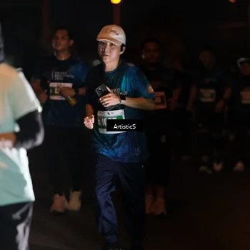 Runner Photo 4711294