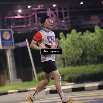Runner Photo 4711317