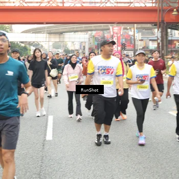 Runner Photo 4711375