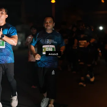 Runner Photo 4711396
