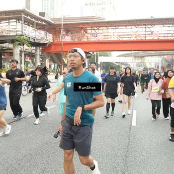 Runner Photo 4711423