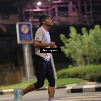 Runner Photo 4711453