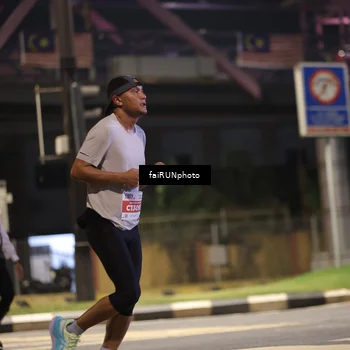 Runner Photo 4711591