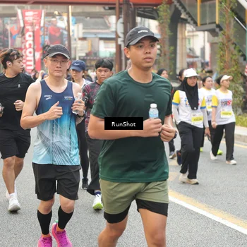 Runner Photo 4711672