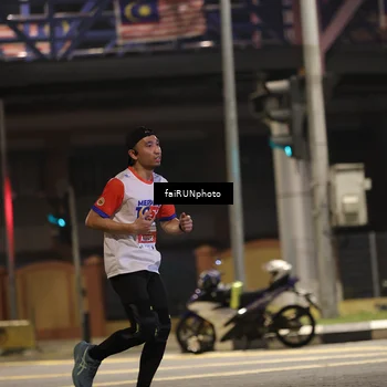 Runner Photo 4711673