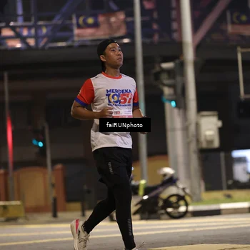 Runner Photo 4711741