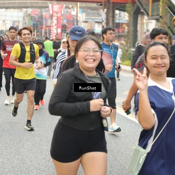 Runner Photo 4711759