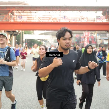 Runner Photo 4712089