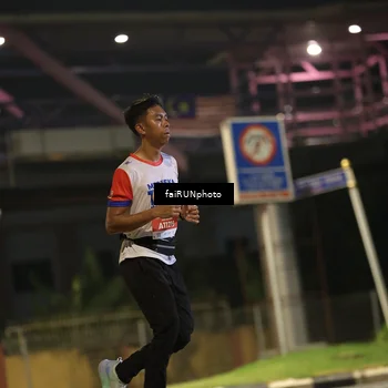 Runner Photo 4712165