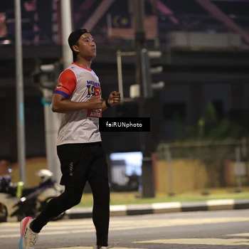 Runner Photo 4712172