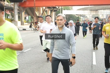 Runner Photo 4712385