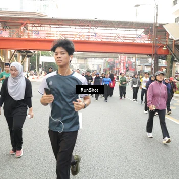 Runner Photo 4712518