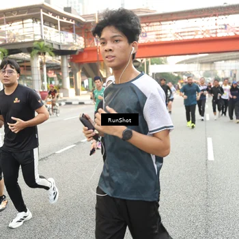 Runner Photo 4712581