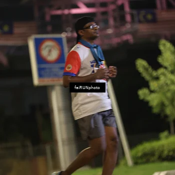 Runner Photo 4712613