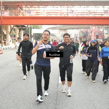 Runner Photo 4712847