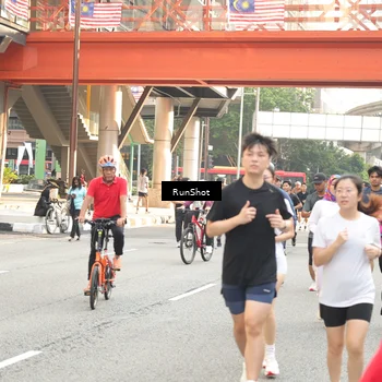 Runner Photo 4713395