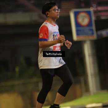 Runner Photo 4713497