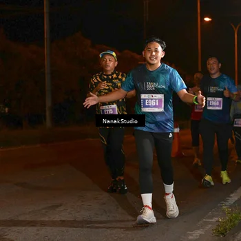 Runner Photo 4713534