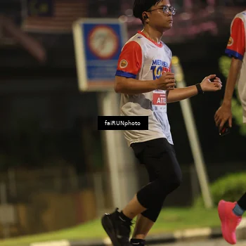 Runner Photo 4713576