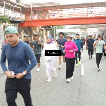 Runner Photo 4713588