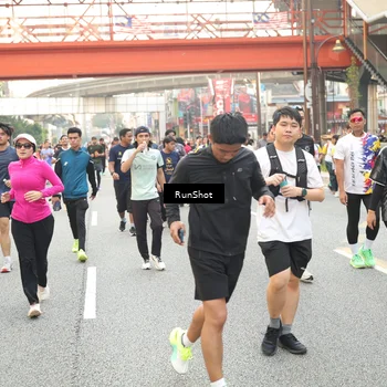 Runner Photo 4713596