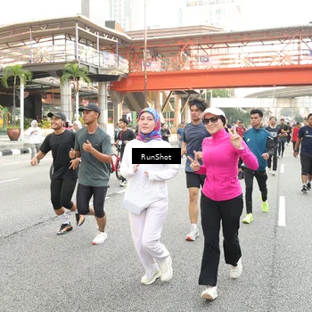 Runner Photo 4713665