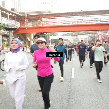 Runner Photo 4713681