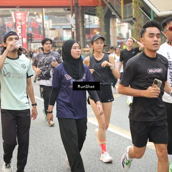 Runner Photo 4713682