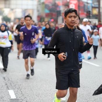 Runner Photo 4713715