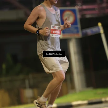 Runner Photo 4713754