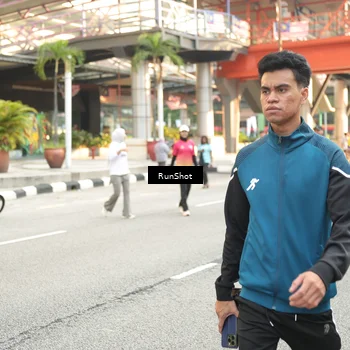 Runner Photo 4713774