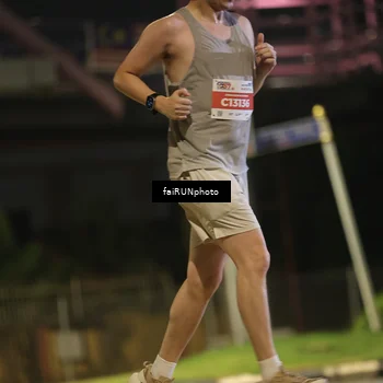 Runner Photo 4713793
