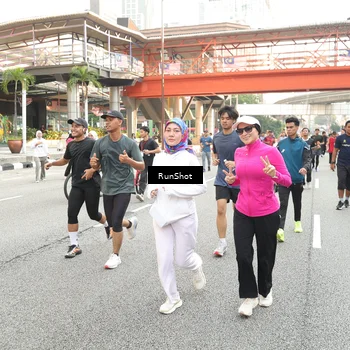 Runner Photo 4713810