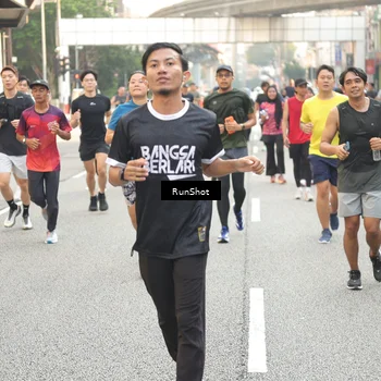 Runner Photo 4713857