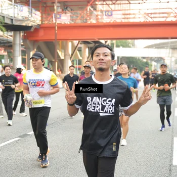 Runner Photo 4713919