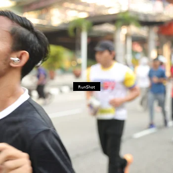Runner Photo 4714024