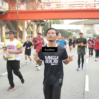 Runner Photo 4714025