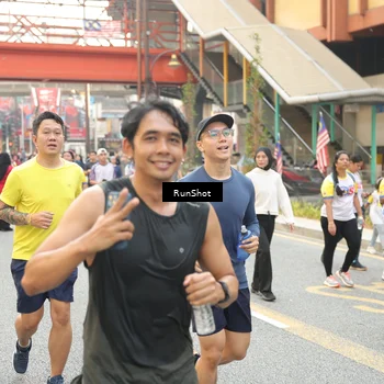 Runner Photo 4714070