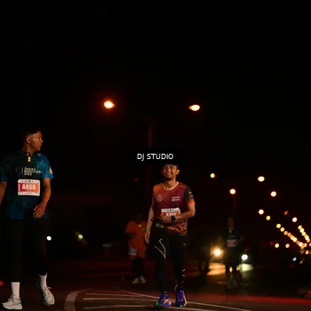 Runner Photo 4714215