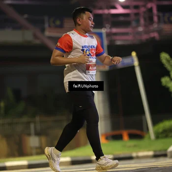 Runner Photo 4714292