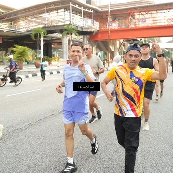 Runner Photo 4714415