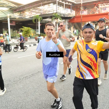 Runner Photo 4714506