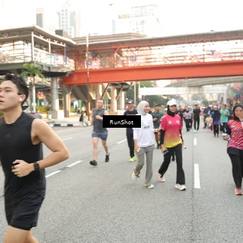 Runner Photo 4714575