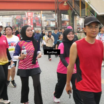 Runner Photo 4714720