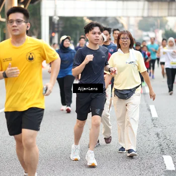 Runner Photo 4714735