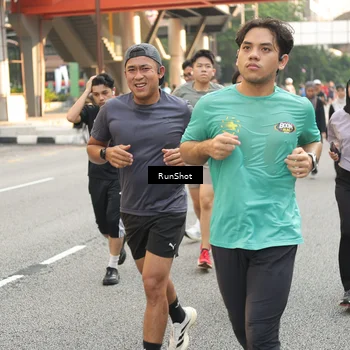 Runner Photo 4715134