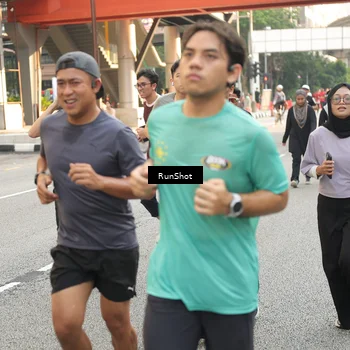 Runner Photo 4715161