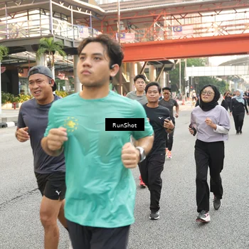 Runner Photo 4715203